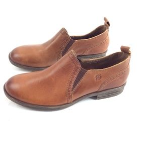 born fable shoes